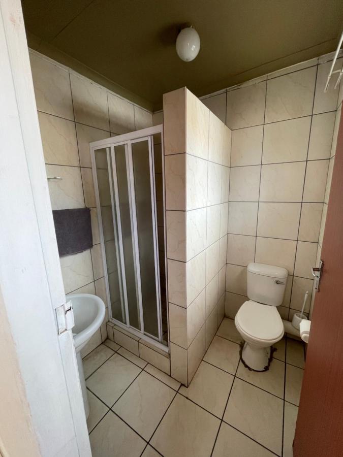 La Fiance Village Polokwane Bagian luar foto